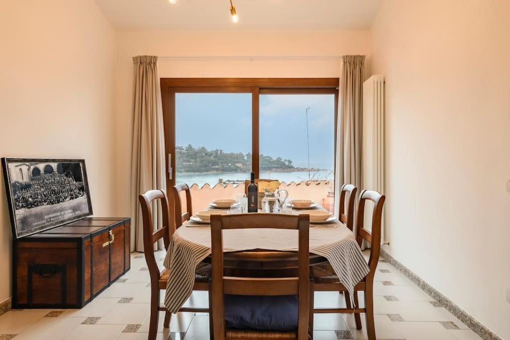 Amazing View - Exclusive Apartment Portu Frailis Àrbatax Exteriör bild