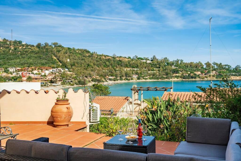Amazing View - Exclusive Apartment Portu Frailis Àrbatax Exteriör bild
